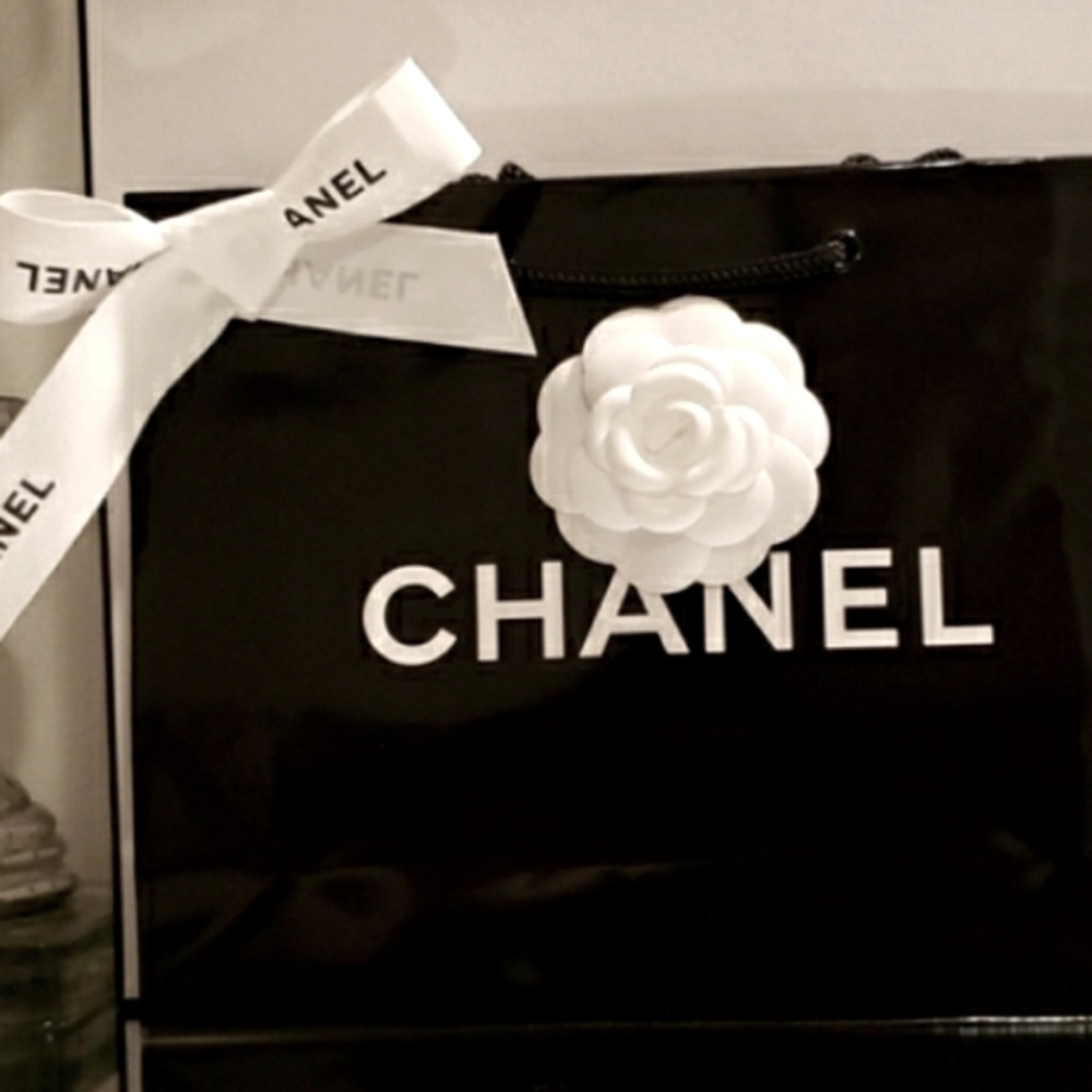 Chanel Bag and Ribbon Gift Set